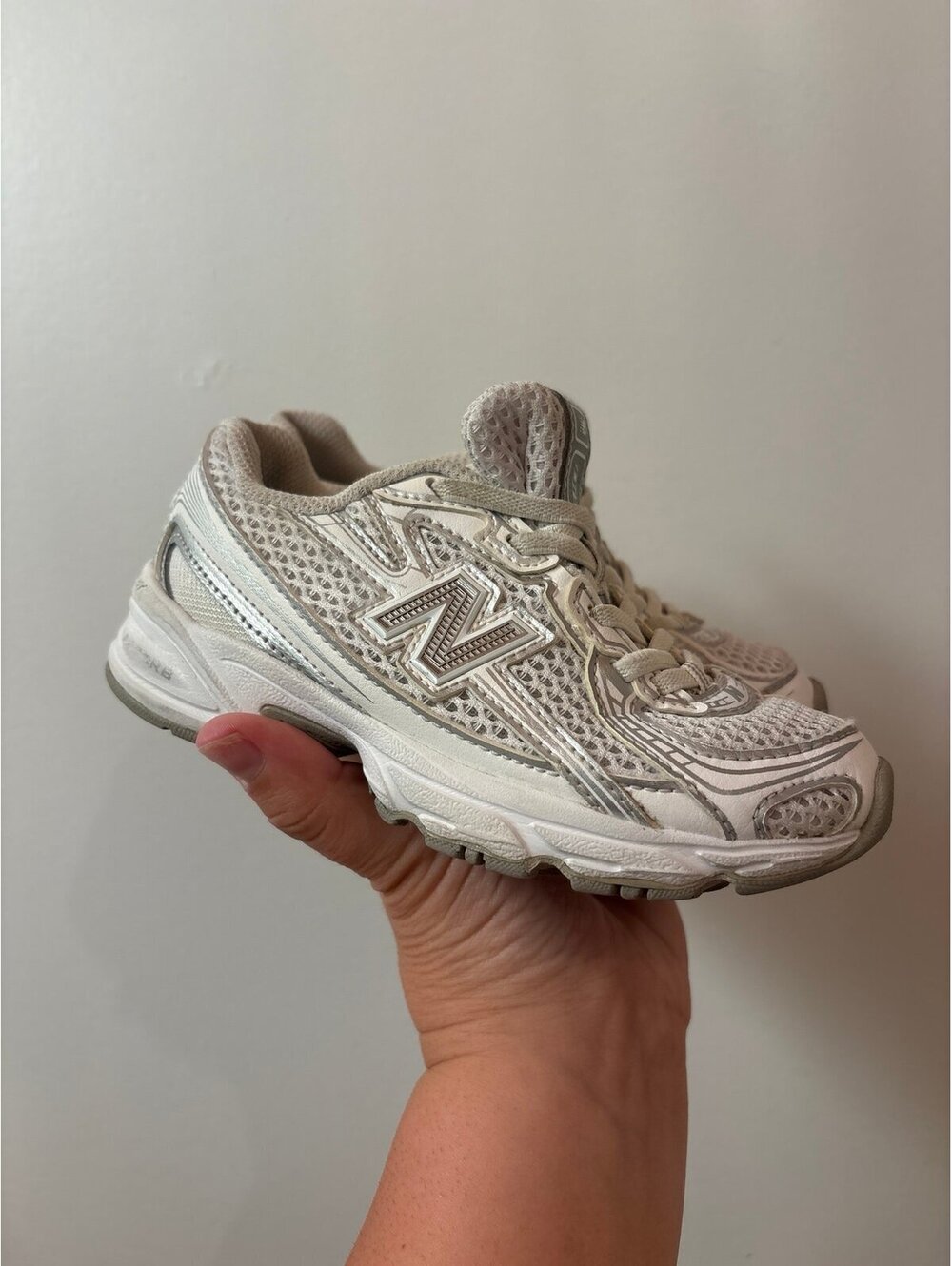 New balance kids 740 gray and white size 10c